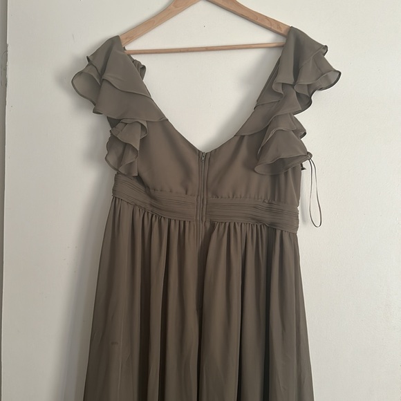 EUC Birdy Grey Michelle Chiffon Dress in Sage - Picture 6 of 7